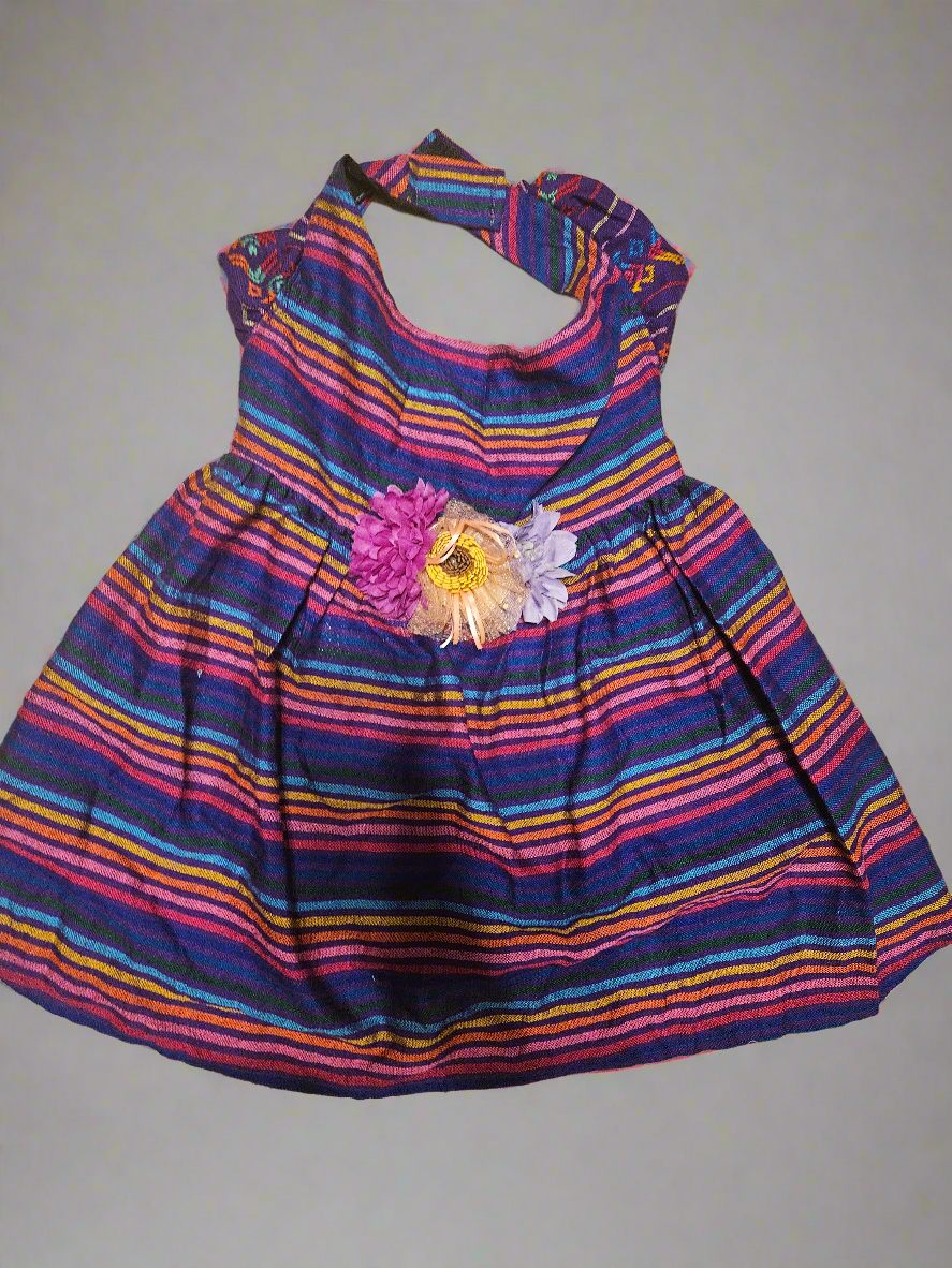 Vestido Cambaya Morado con toque de flores// Purple Cambaya pet dress with flower headpiece // Vestido para mascota con toque